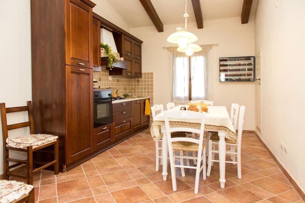 Poggio Ai Legni Villa Черталдо Екстериор снимка