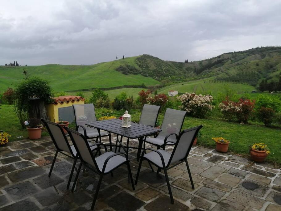 Poggio Ai Legni Villa Черталдо Екстериор снимка